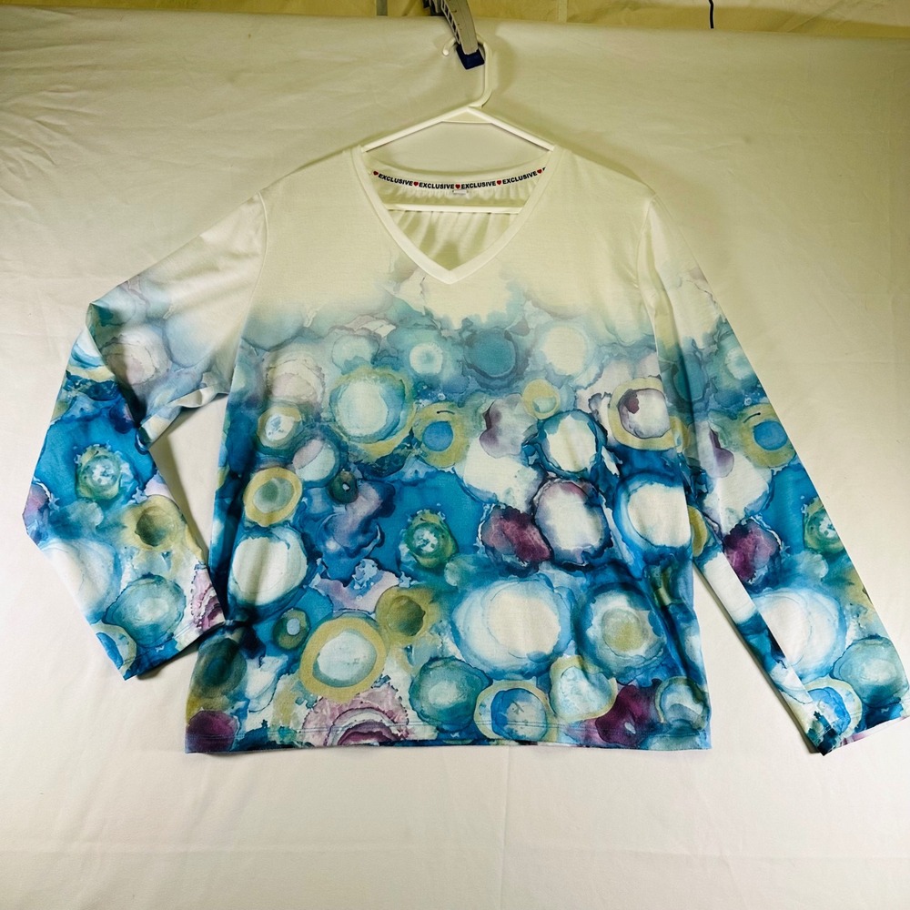 Exclusive White with Blue Watercolor Ink Art Long Sleeve T-shirt Womens Large